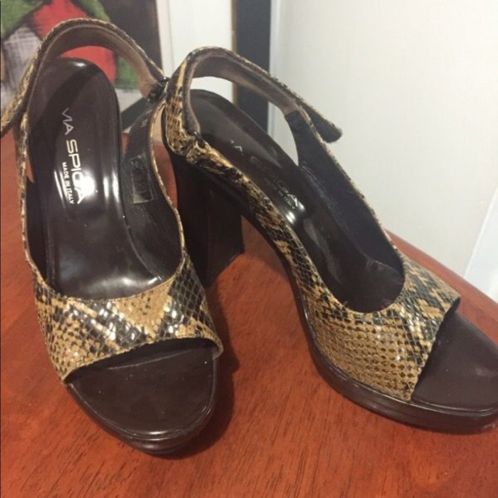 Via Spigq platform heels